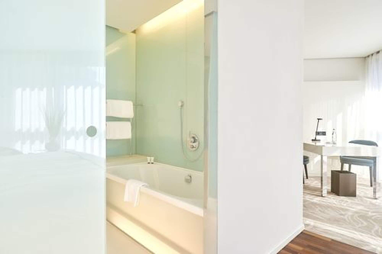 Bedroom 3, SIDE, a Member of Design Hotels, Hamburg