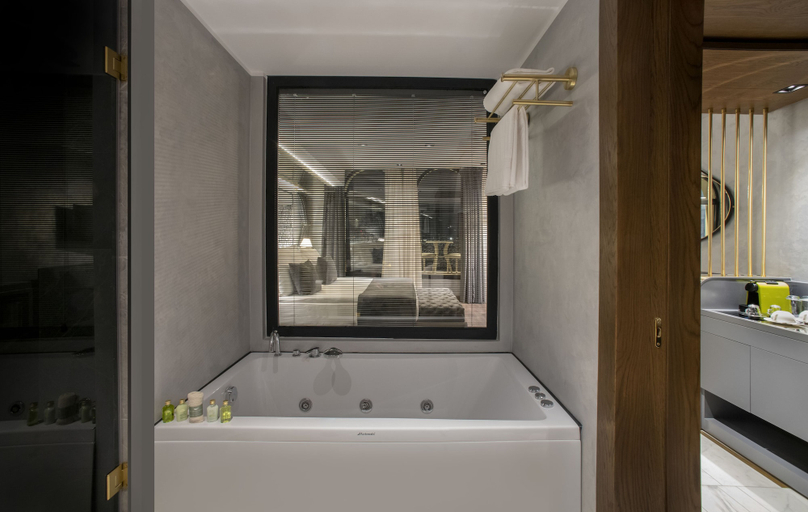 Bathroom 5, The Wings Hotels Karakoy, Beyoğlu