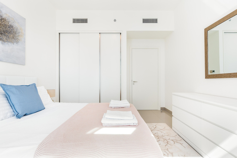 Room 4, Vacay Lettings - Beach Vista Beachfront, Dubai