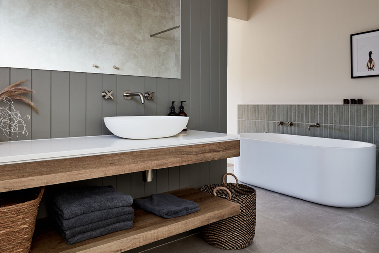 Bathroom 4, Crittenden Lakeside Villas, Melbourne