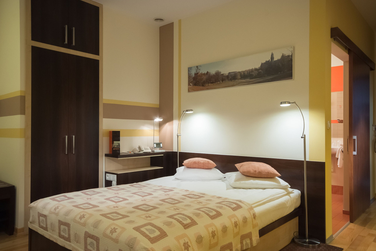 Bedroom 2, Dikul Hotel, Środa Śląska