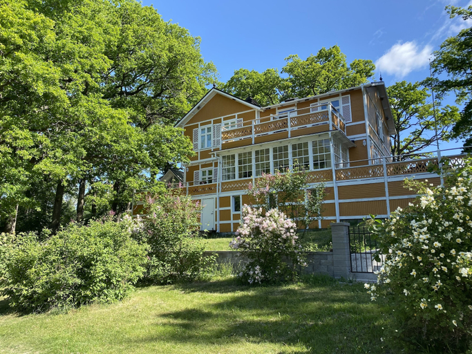 Exterior & Views 2, Beautiful lake view house, Västerås