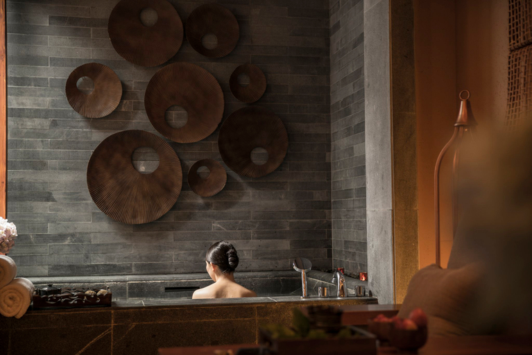 Bathroom 5, InterContinental Hotels LIJIANG ANCIENT TOWN RESORT by IHG, Lijiang