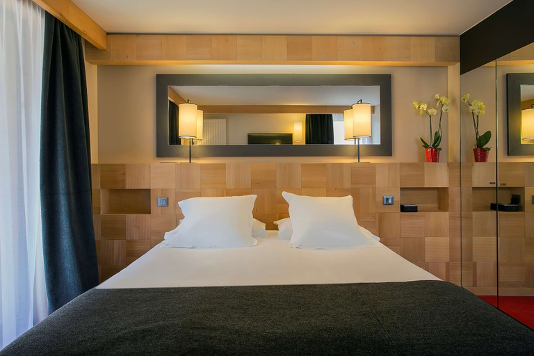 Bedroom 5, Excelsior Chamonix Hotel & Spa, Haute-Savoie