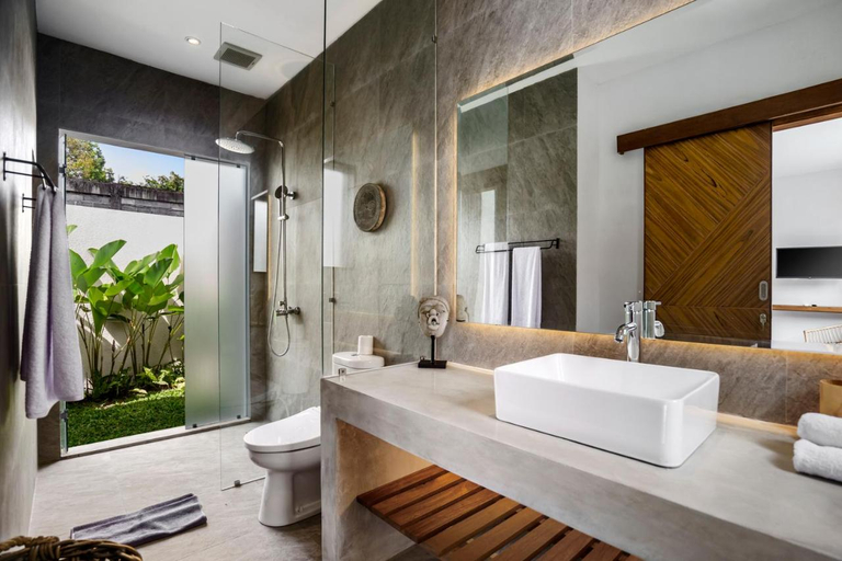 Bathroom 5, Villa Lagoon by BaliSuperHost, Gianyar