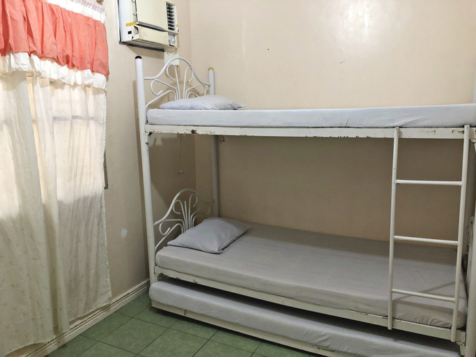 Bedroom 27