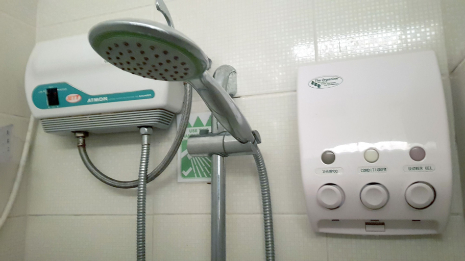 Bathroom 8