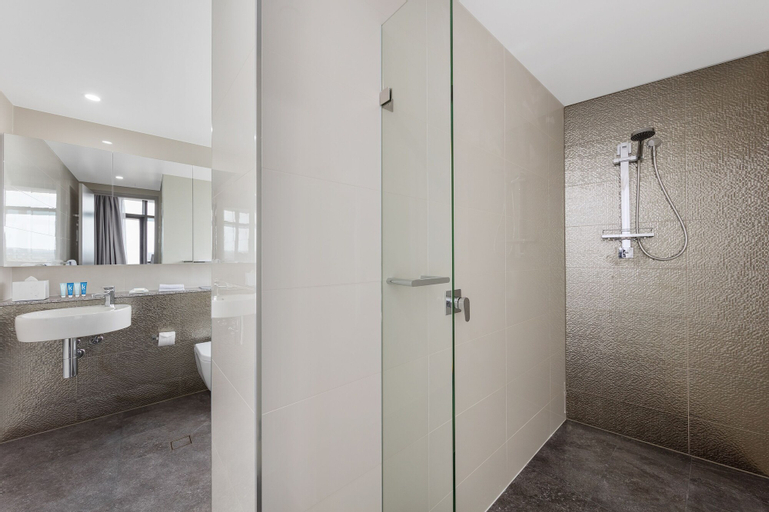 Bathroom 23