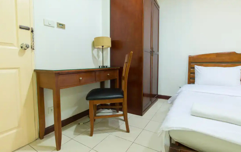Bedroom 14