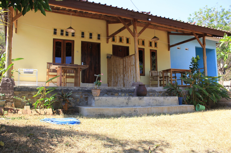Exterior 1