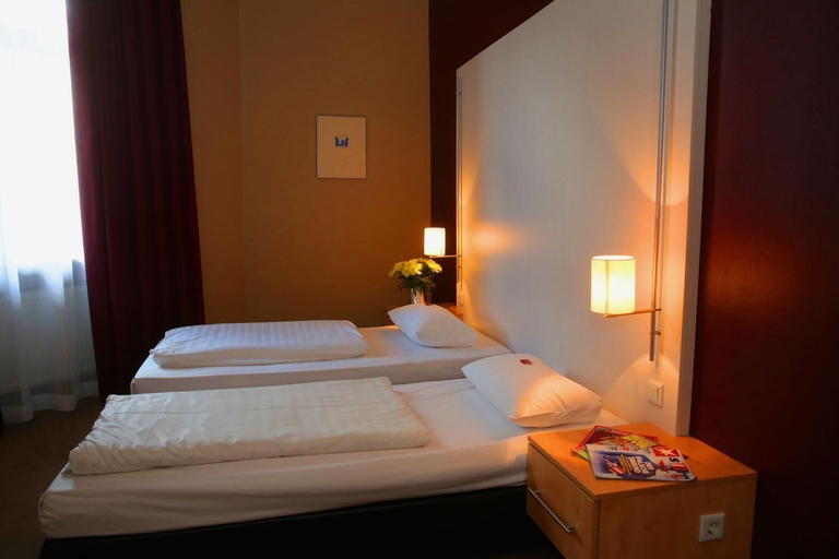 Bedroom 3, Hotel Columbus, Frankfurt am Main
