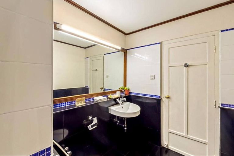 Bathroom 4, Grand Hotel, Ernakulam