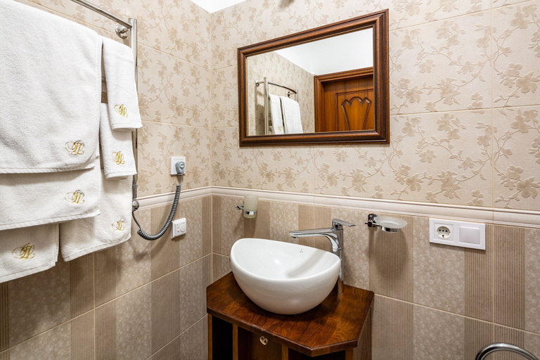 Bathroom 3, Guest House Inn Lviv, L'vivs'ka