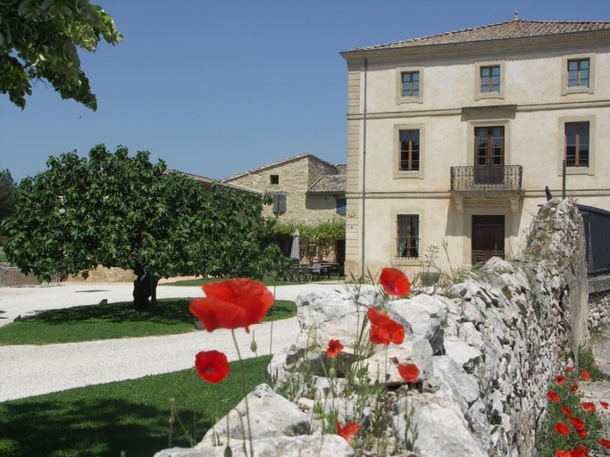 Exterior & Views 2, Domaine Saint Martin, Gard