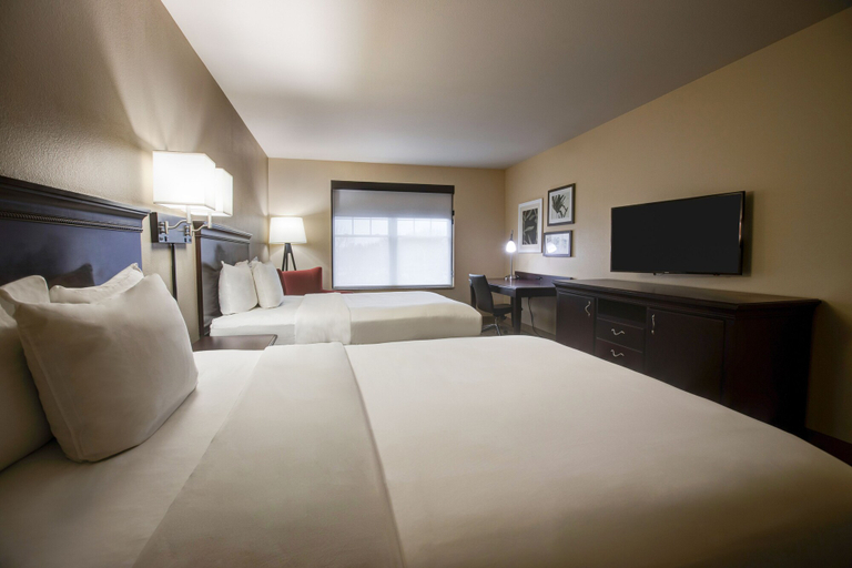 Bedroom 3, Country Inn & Suites by Radisson, Red Wing, MN, Goodhue