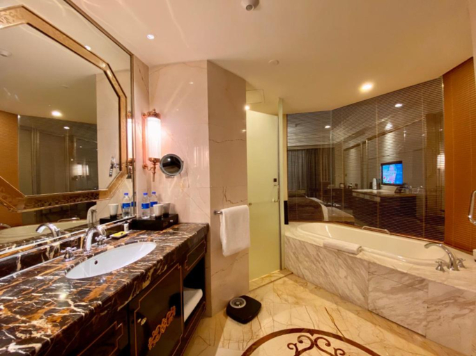Bathroom 4, InterContinental Hotels LHASA PARADISE by IHG, Lhasa
