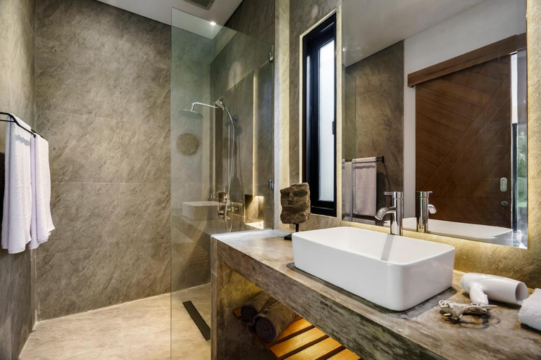 Bathroom 5, Villa Waterfall by BaliSuperHost, Gianyar