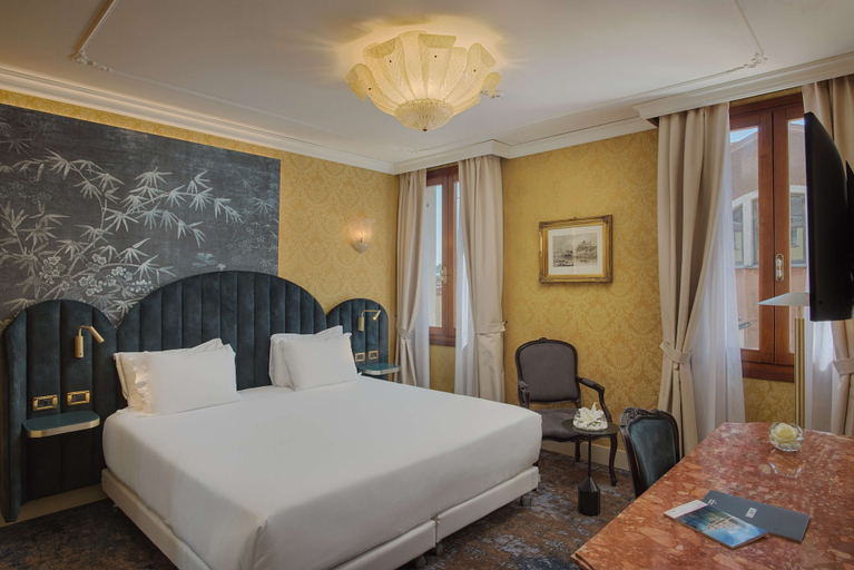 Bedroom 3, NH Venezia Santa Lucia, Venezia