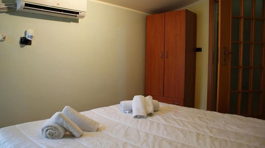 Bedroom 3, Villa Autostrada A 18, Catania