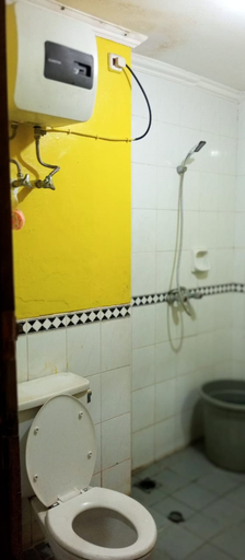 Bathroom 5, 1BR kondominium Carita Selatan by Sifa, Serang