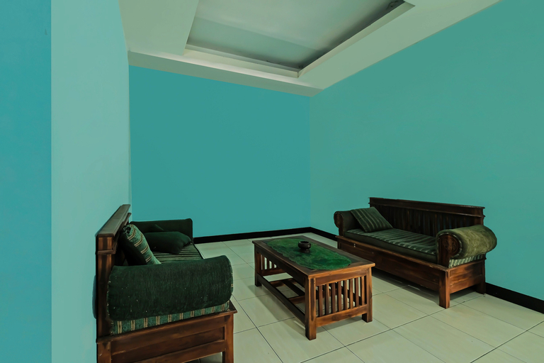 Others 3, SPOT ON 92258 Kostel 21 Syariah, Semarang