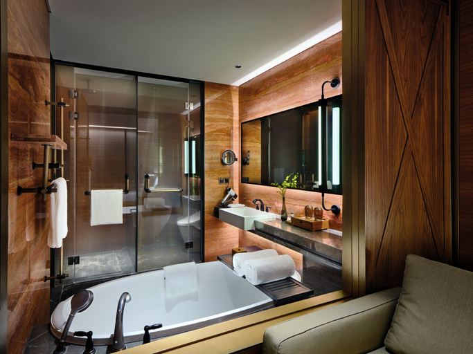 Bathroom 5, InterContinental Hotels SHANGHAI WONDERLAND by IHG, Shanghai