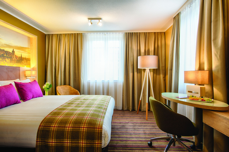 Bedroom 3, Leonardo Hotel Edinburgh Haymarket, Edinburgh