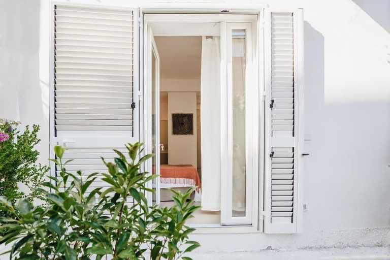 Exterior & Views 2, Break For Two, Salerno