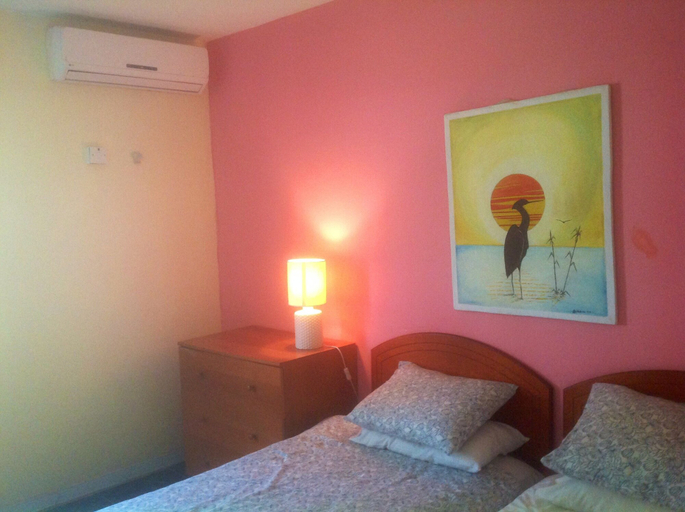 Bedroom 4, Bungalow Beach Hotel, Kanifing