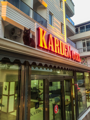 Karden Otel, Merkez
