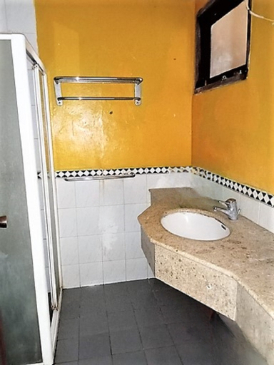 Bathroom 5, 2BR Kondominium Carita Selatan by Ujng, Serang