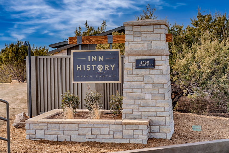 Exterior & Views 2, Inn History Grand Canyon, Coconino