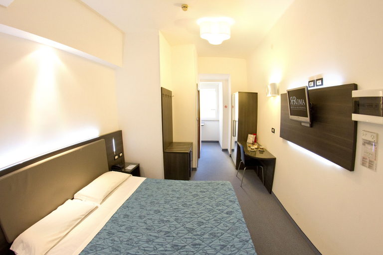 Bedroom 3, Hotel Roma, Trieste