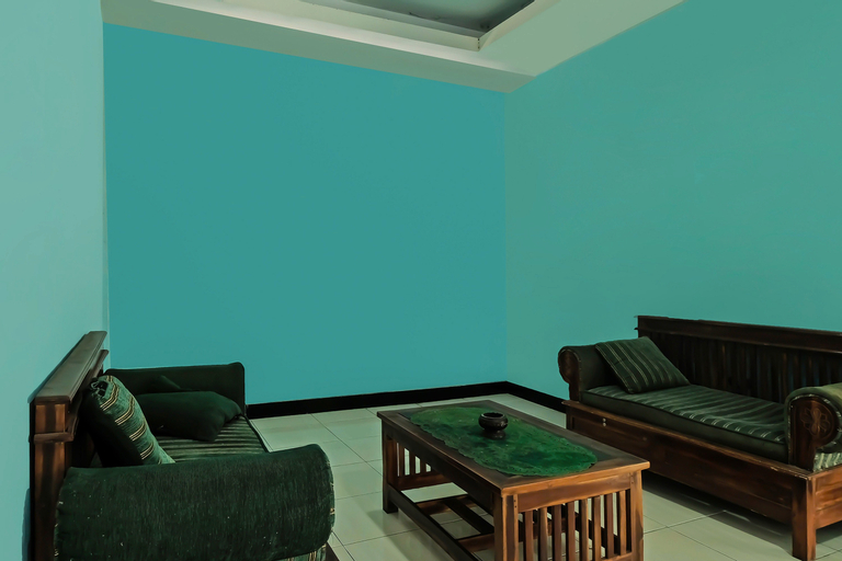 Others 2, SPOT ON 92258 Kostel 21 Syariah, Semarang