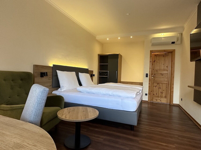 Bedroom 10