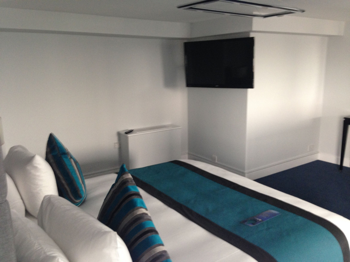 Bedroom 2, Radisson Blu Hotel Bristol, Bristol