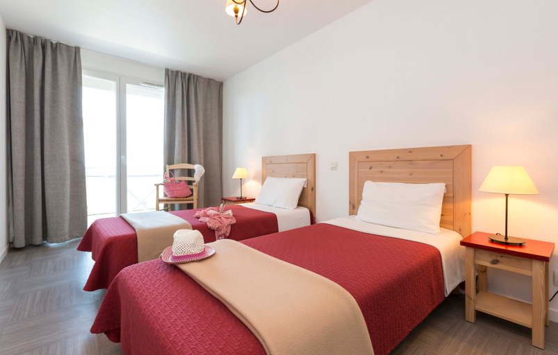Bedroom, Résidence Odalys Domaine des Roches Jaune, Finistère