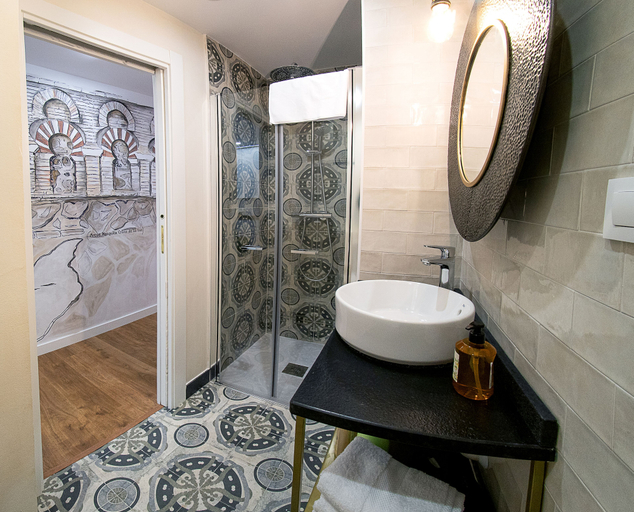 Bathroom 4, ALFICEN CERVANTES 5 COLLECTION, Toledo