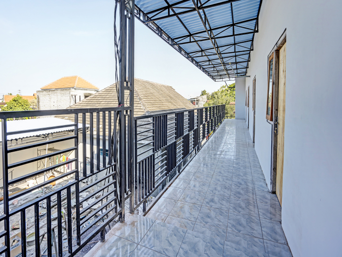 Public Area 2, Oyo 91594 Bungah Residence Syariah, Gresik
