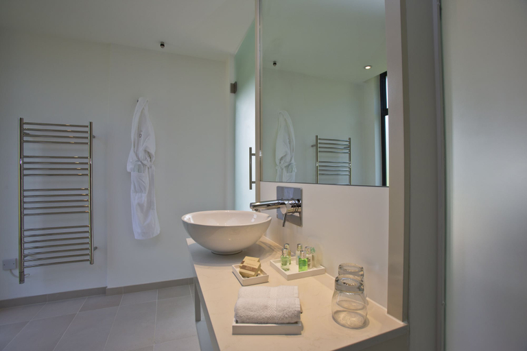 Bathroom 5, Kentisbury Grange, Devon
