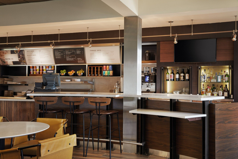 Food & Drinks 4, Courtyard by Marriott St. Louis Downtown West, Saint Louis