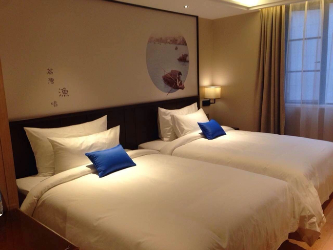 Bedroom 25