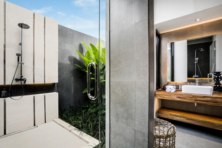 Bathroom 3, Villa Ruby by BaliSuperHost, Gianyar