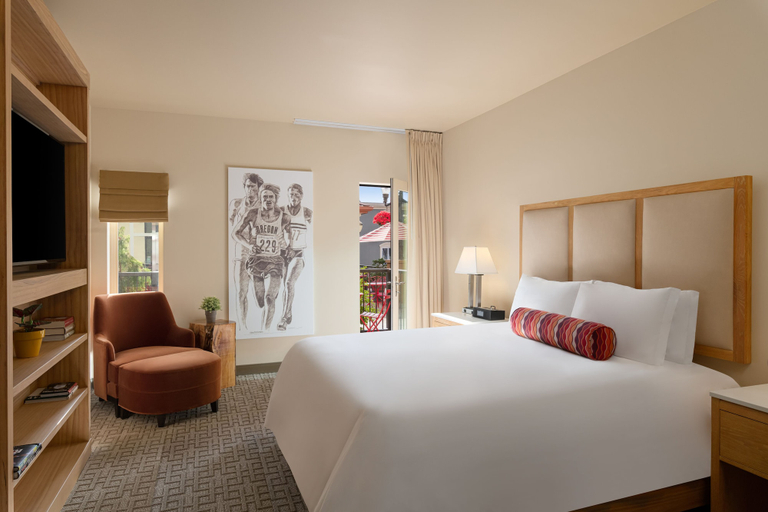 Bedroom 3, Inn at the 5th, Lane