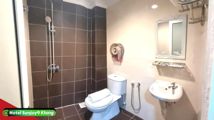 Bathroom 3