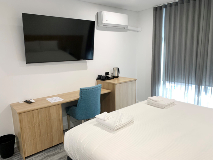Bedroom 6