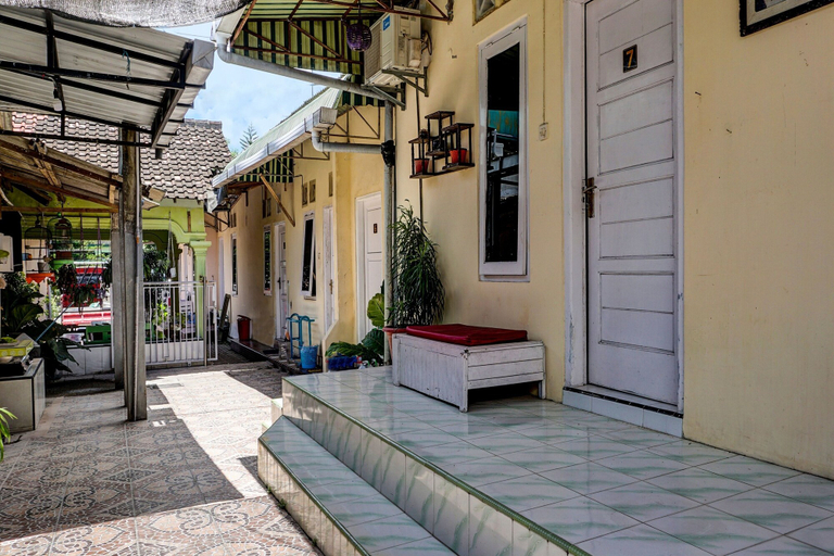 Exterior & Views 2, OYO 92359 Kost Maluku 36 Family Residence, Blitar