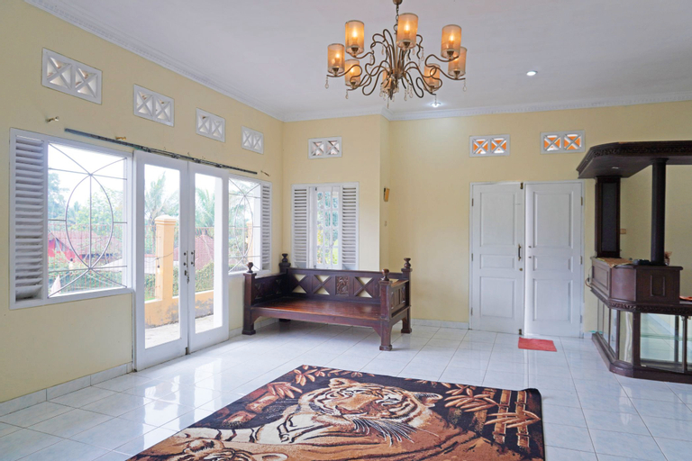 Others 4, Villa Vals by Villa Gue Aja, Bogor