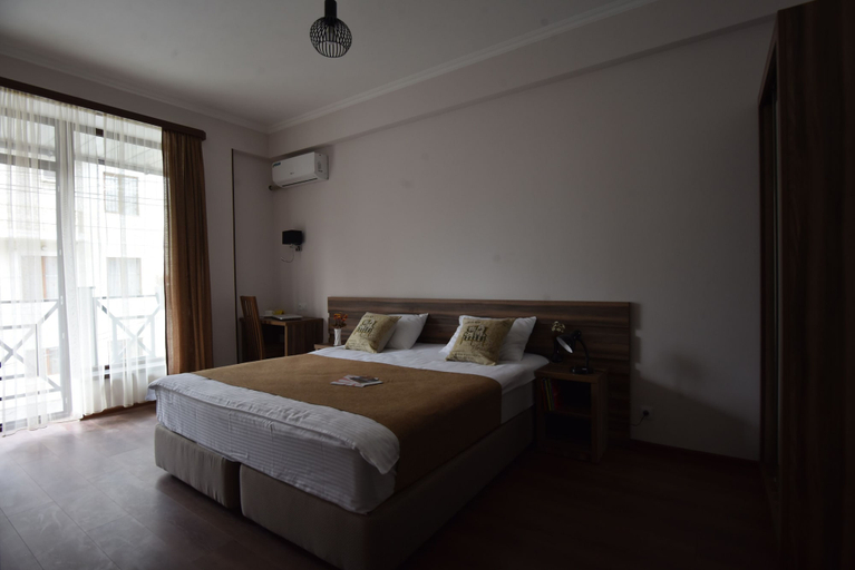 Bedroom 2, Hotel444, Tbilisi