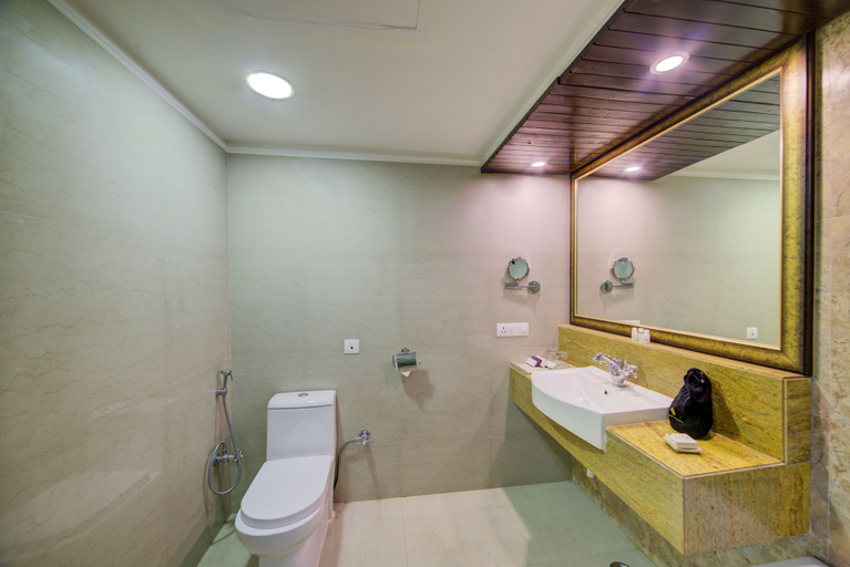 Bathroom 3, Hotel Rock Manali ( Akhnoor Hotels Pvt. Ltd.), Kullu
